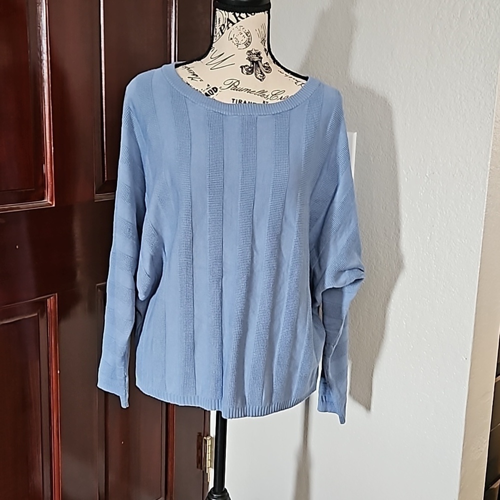 Lightweight Sweater Size Large